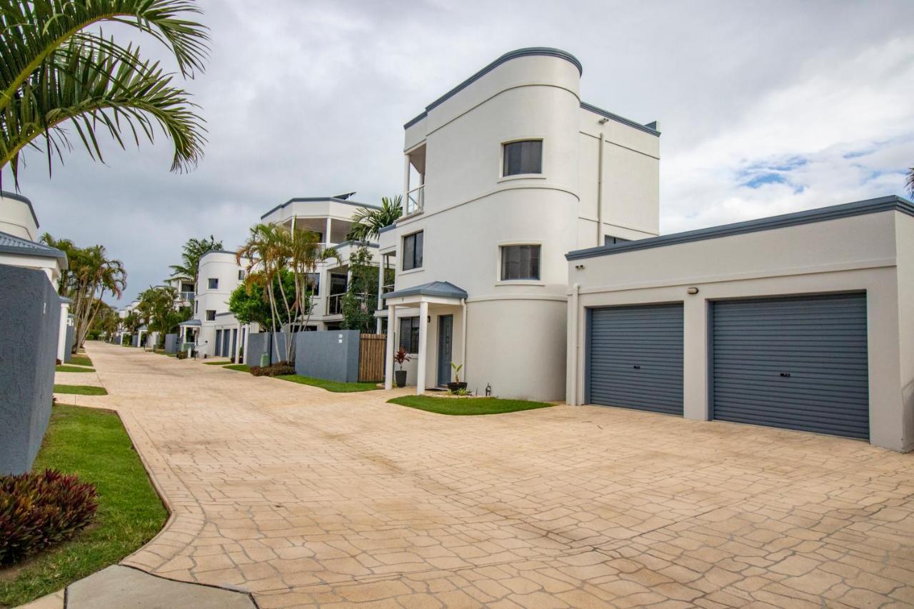 Grange Resort Hervey Bay Buitenkant foto