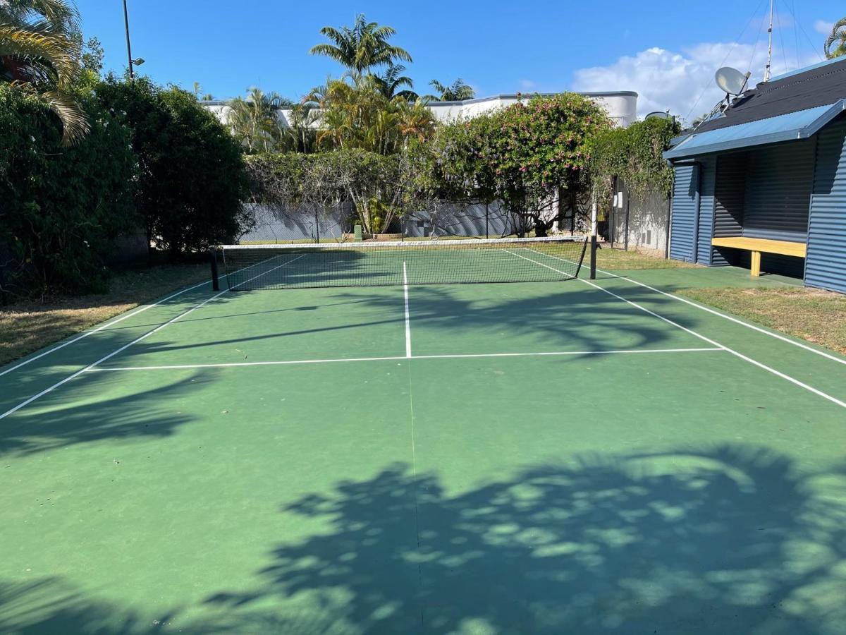 Grange Resort Hervey Bay Buitenkant foto