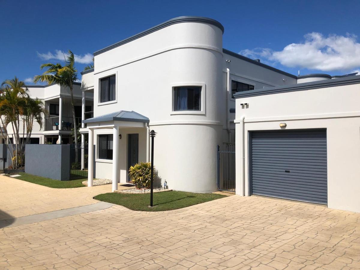 Grange Resort Hervey Bay Buitenkant foto