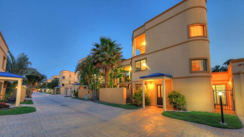 Grange Resort Hervey Bay Buitenkant foto